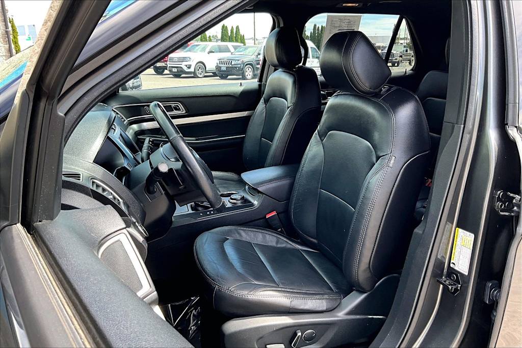 Thumbnail: 2017 Ford Explorer - 11