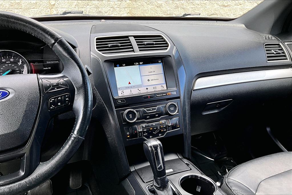 Thumbnail: 2017 Ford Explorer - 15