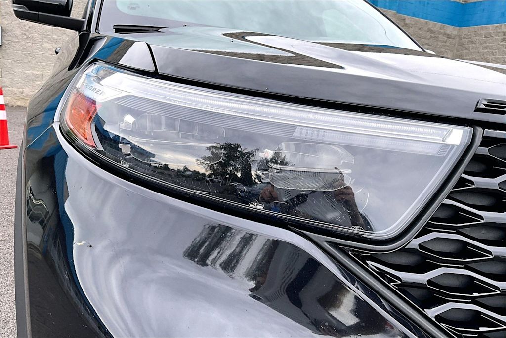Thumbnail: 2020 Ford Explorer - 6