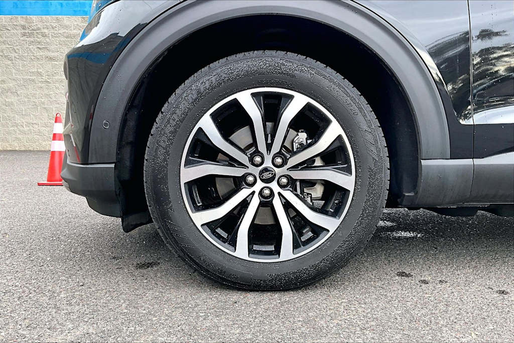 Thumbnail: 2020 Ford Explorer - 4