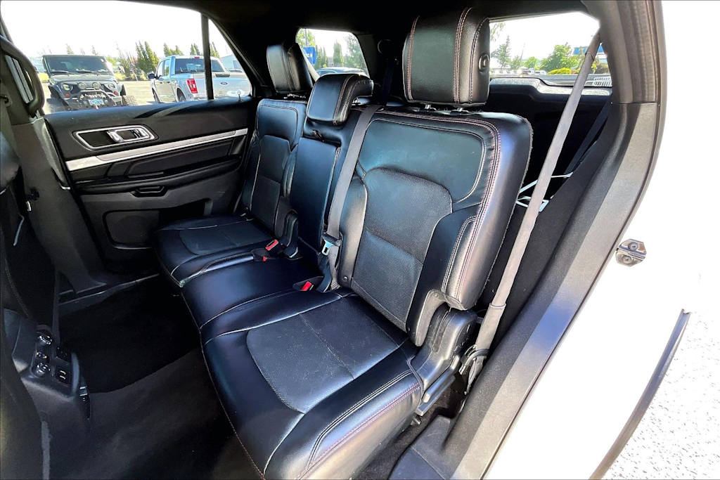 Thumbnail: 2017 Ford Explorer - 29