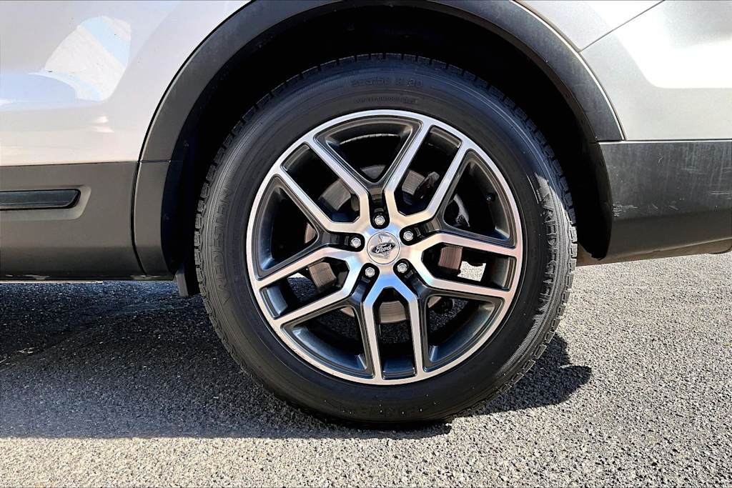 Thumbnail: 2017 Ford Explorer - 35