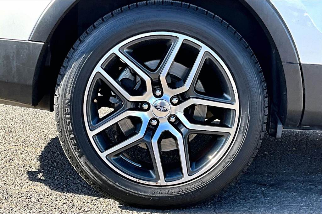 Thumbnail: 2017 Ford Explorer - 36