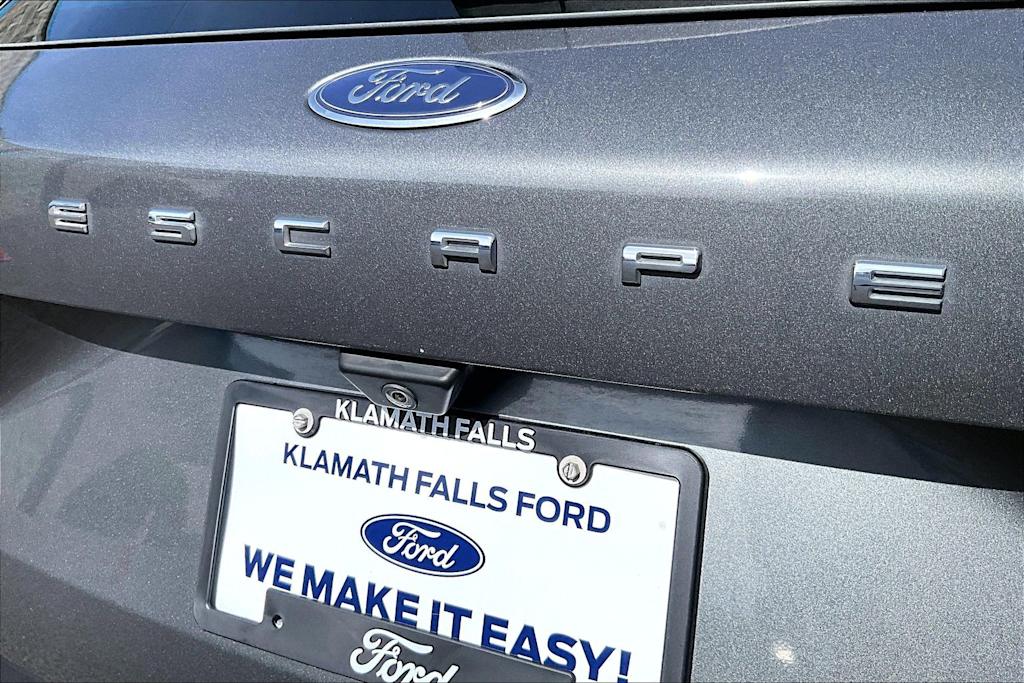 Thumbnail: 2022 Ford Escape - 7