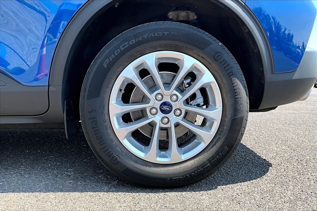 Thumbnail: 2022 Ford Escape - 35