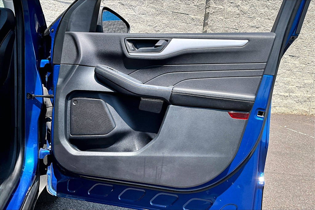 Thumbnail: 2022 Ford Escape - 28