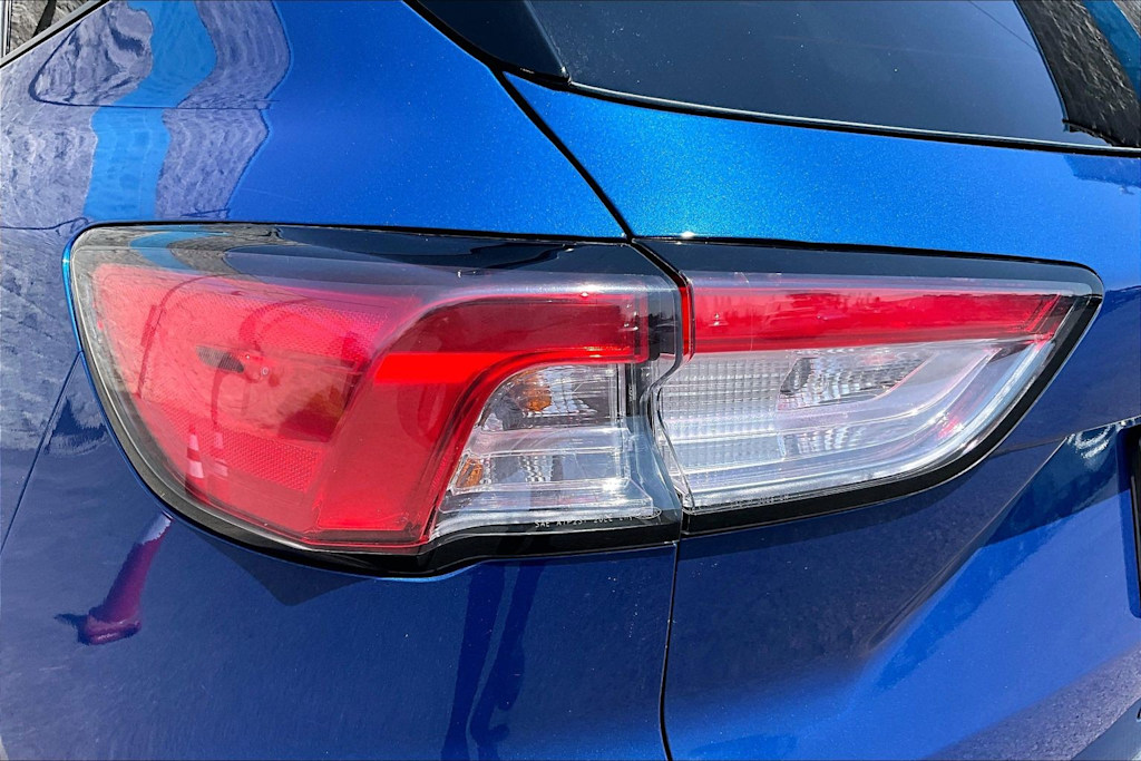 Thumbnail: 2022 Ford Escape - 32