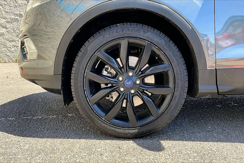 Thumbnail: 2018 Ford Escape - 7