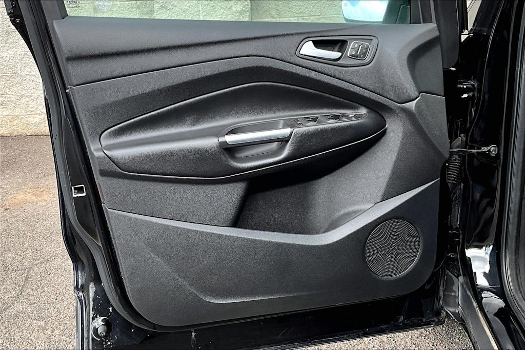 2013 Ford Escape SEL 28