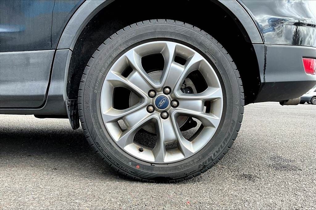 2013 Ford Escape SEL 35