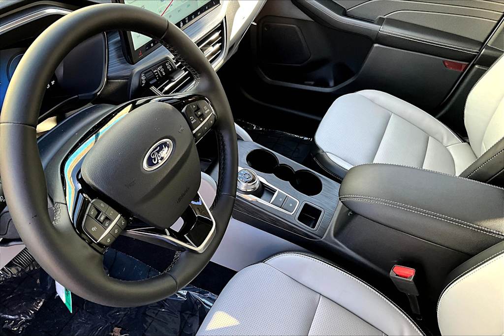 2025 Ford Escape Platinum 15