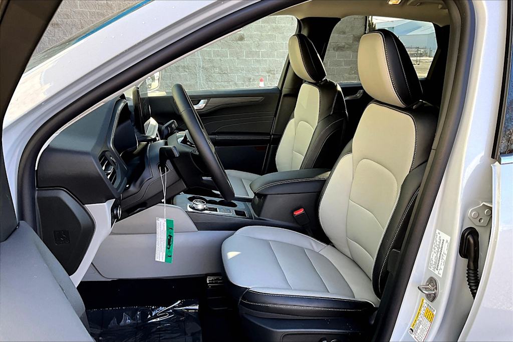 2025 Ford Escape Platinum 11