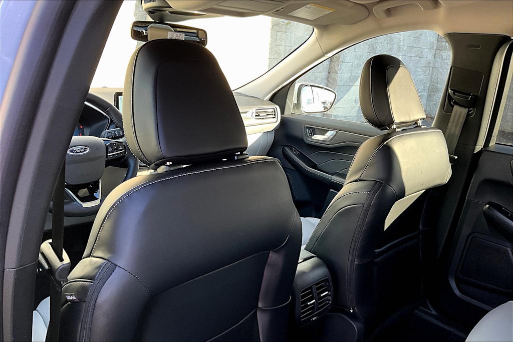 2025 Ford Escape Platinum 12