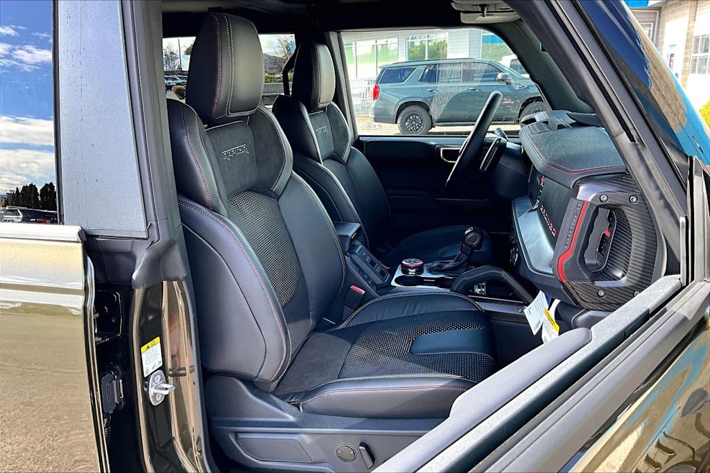 Thumbnail: 2025 Ford Bronco - 11