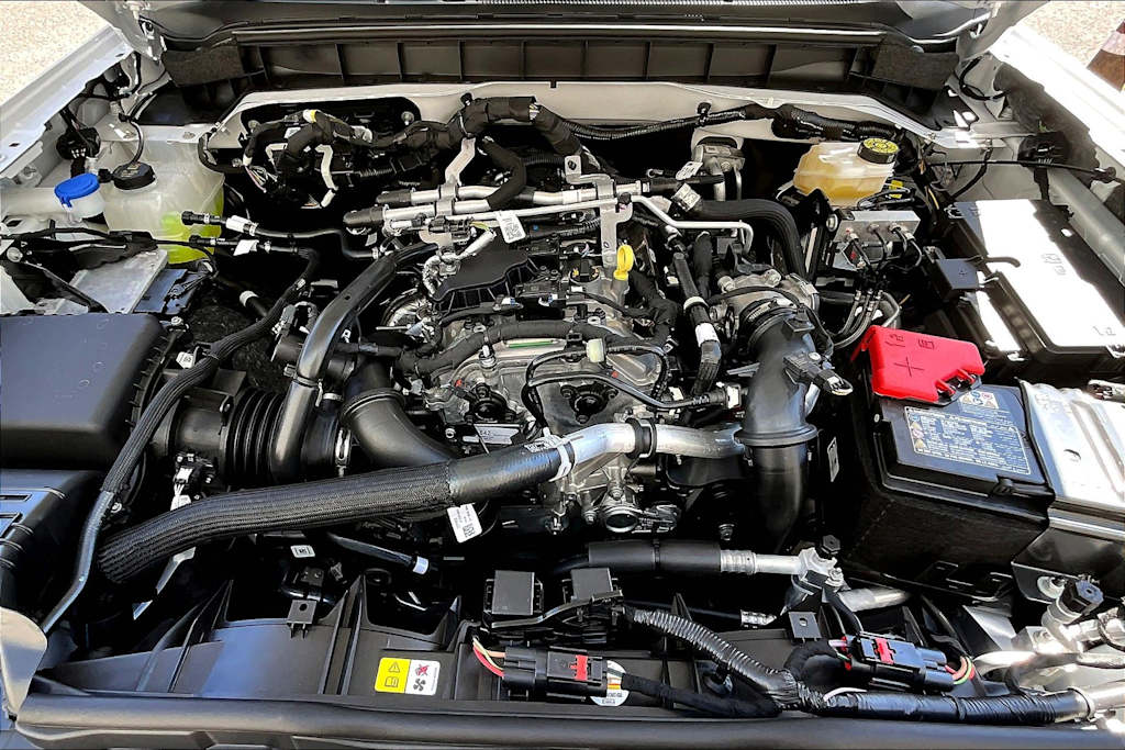 Thumbnail: 2025 Ford Bronco - 8