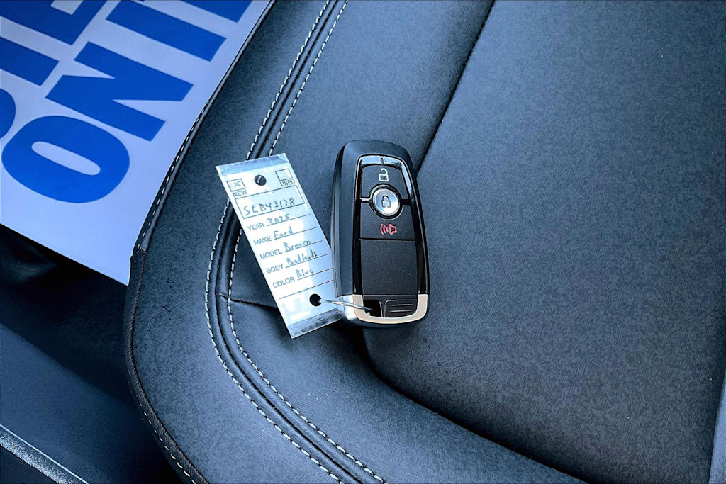 Thumbnail: 2025 Ford Bronco - 18