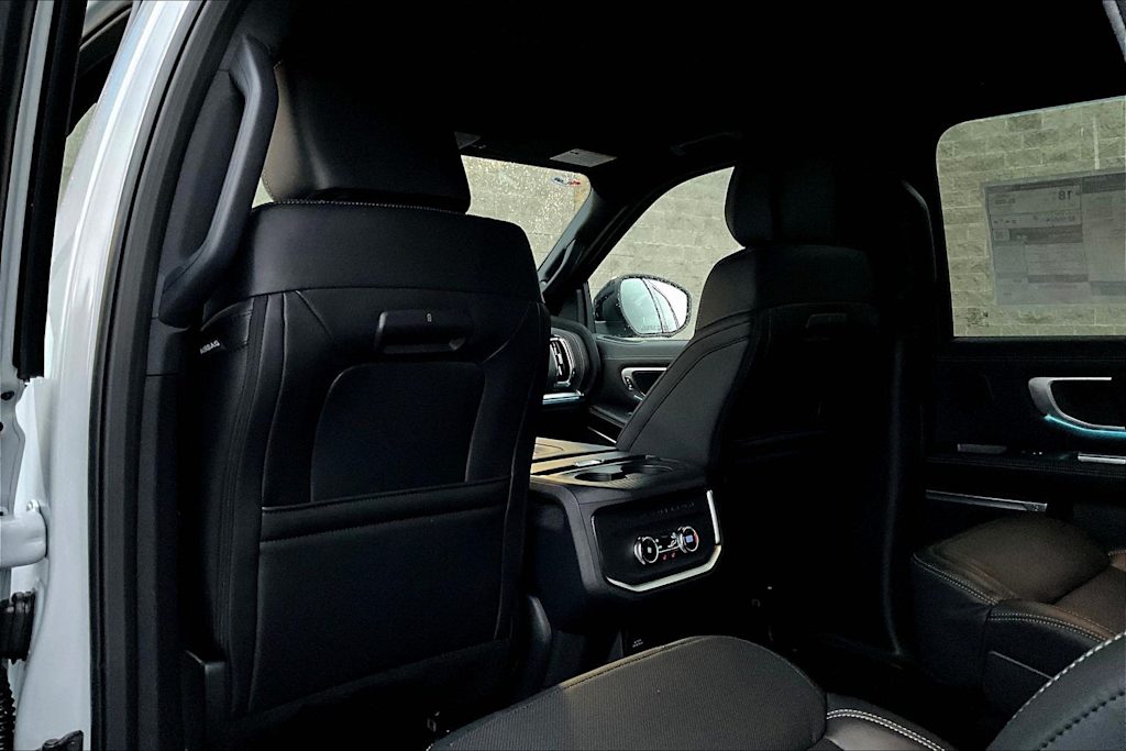 Thumbnail: 2025 Ford Expedition MAX - 12