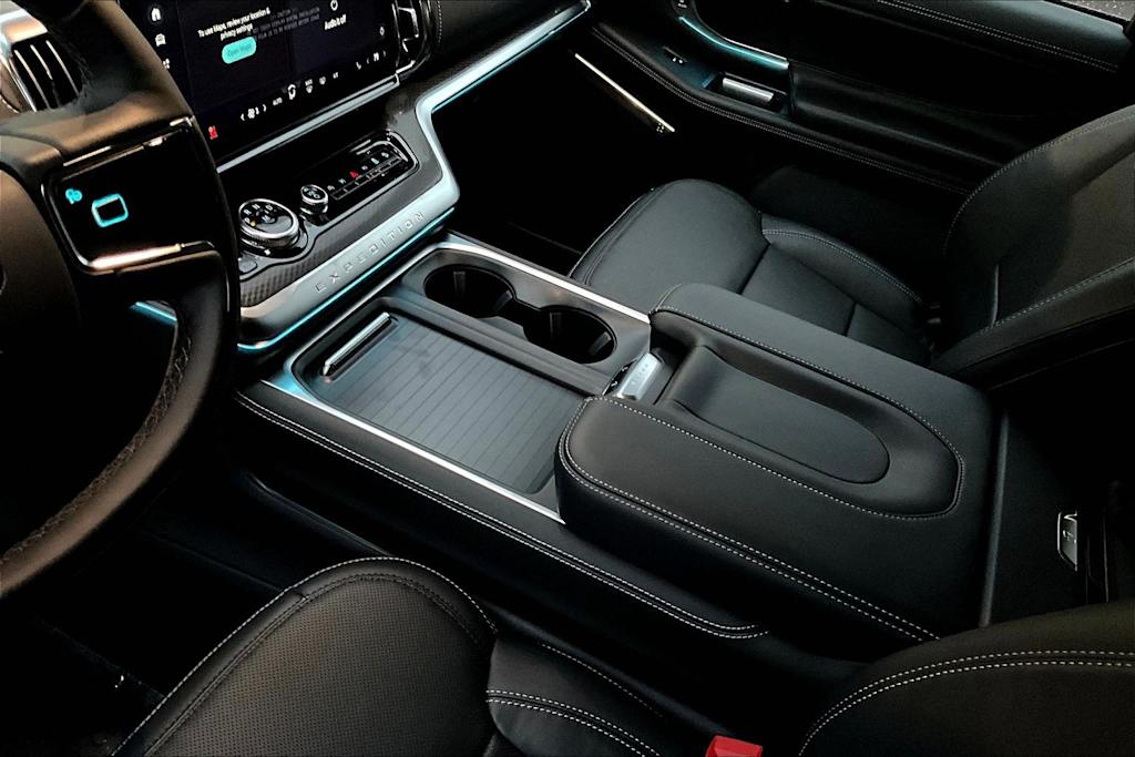 Thumbnail: 2025 Ford Expedition MAX - 15