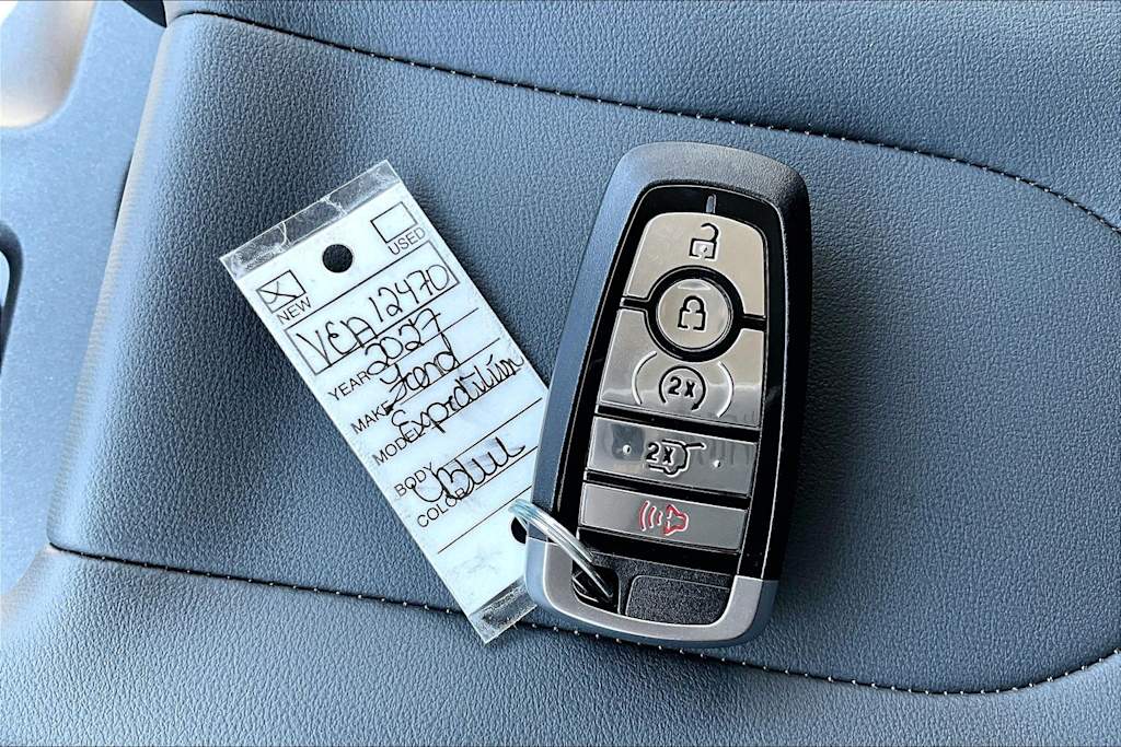 Thumbnail: 2027 Ford Expedition - 18