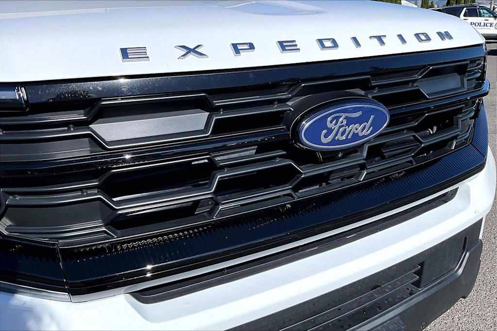 Thumbnail: 2025 Ford Expedition - 32