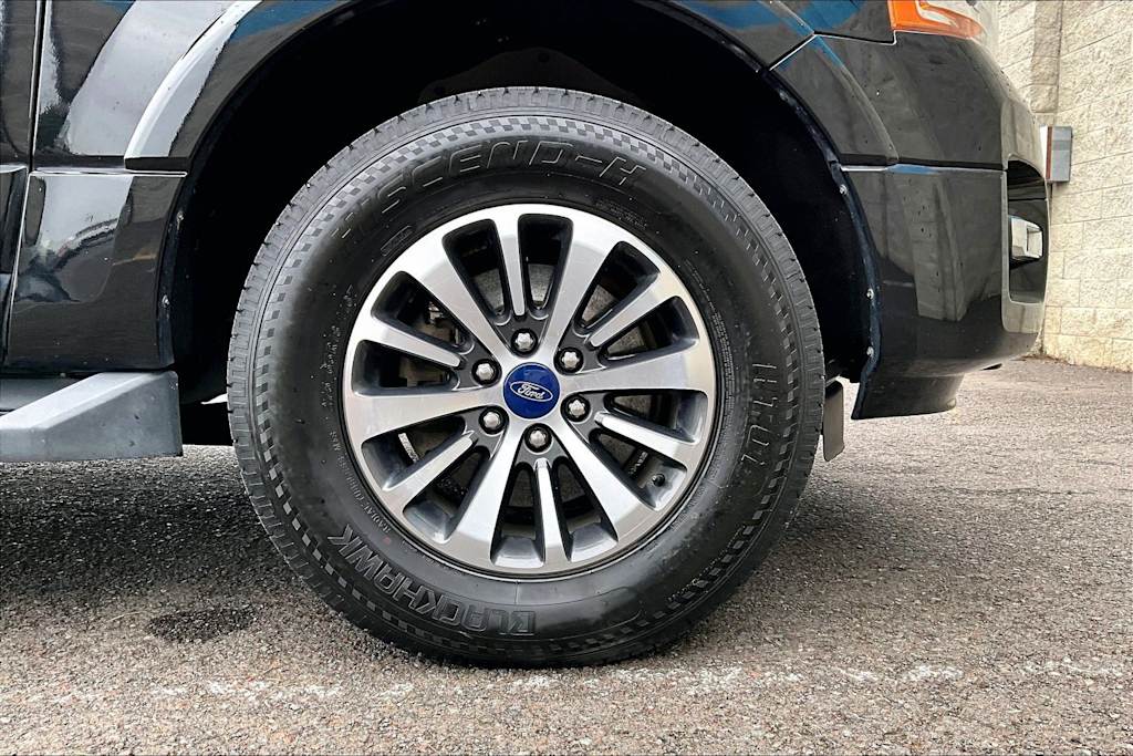 Thumbnail: 2016 Ford Expedition - 34