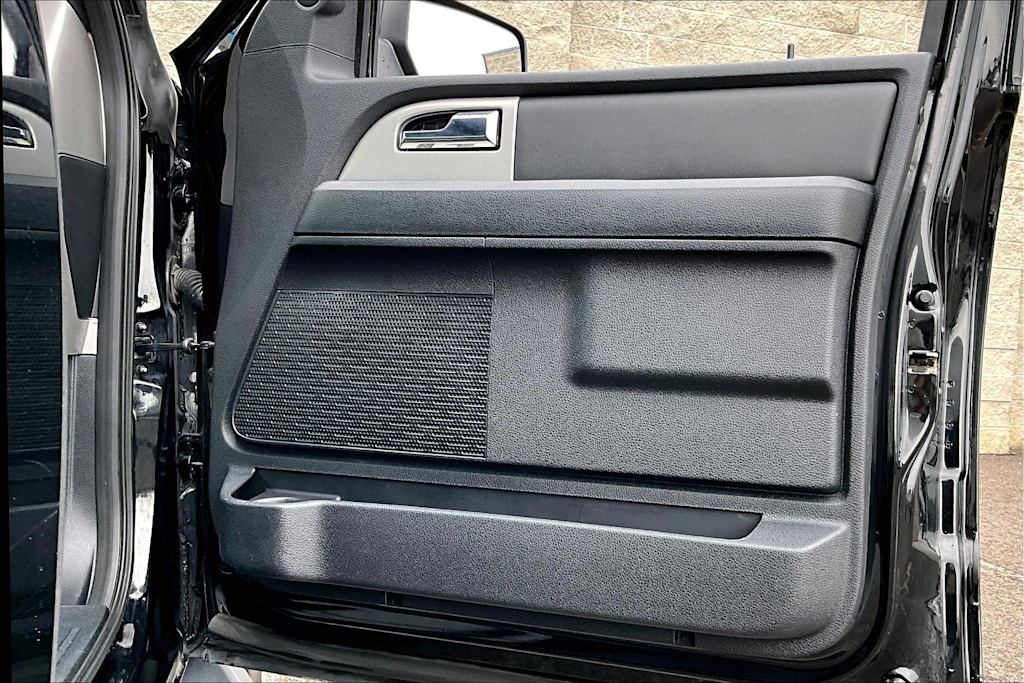 Thumbnail: 2016 Ford Expedition - 28