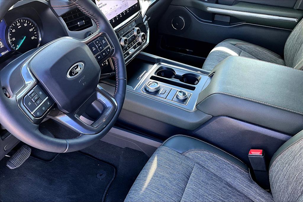 Thumbnail: 2024 Ford Expedition - 15