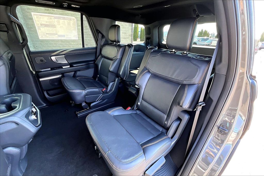 Thumbnail: 2027 Ford Expedition - 20