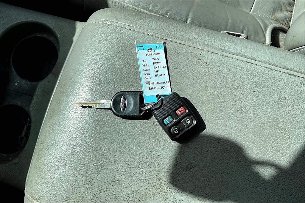 Thumbnail: 2006 Ford Expedition - 18