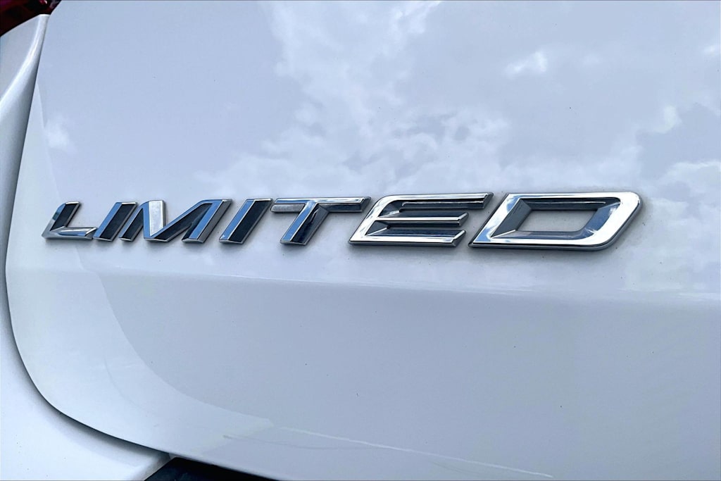 Thumbnail: 2024 Ford Explorer - 7