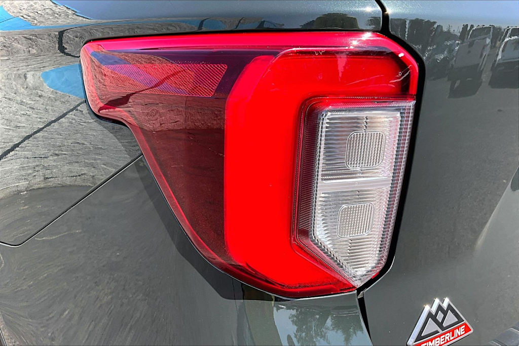 Thumbnail: 2022 Ford Explorer - 32