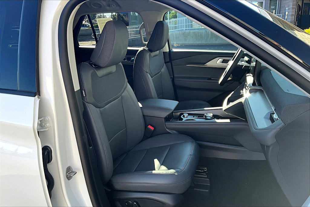 Thumbnail: 2025 Ford Explorer - 21