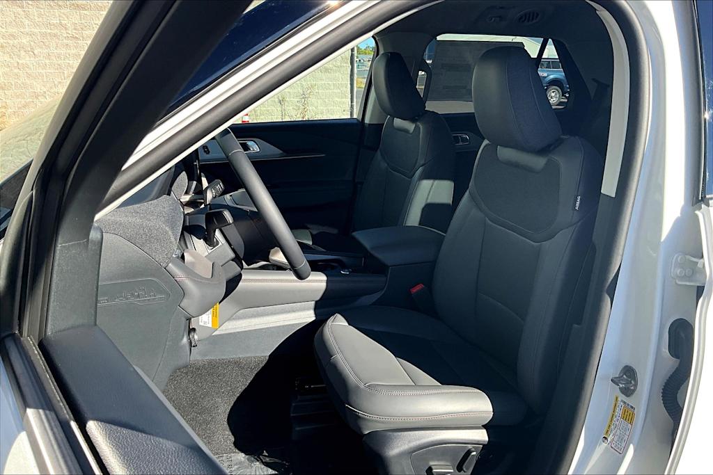 Thumbnail: 2025 Ford Explorer - 11