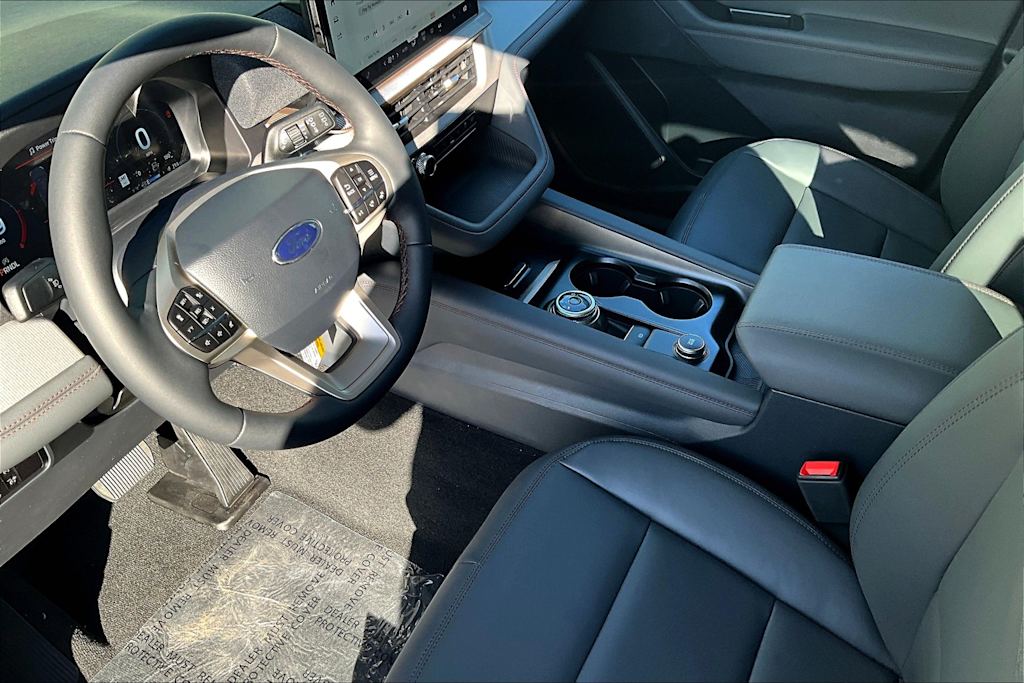 Thumbnail: 2025 Ford Explorer - 15