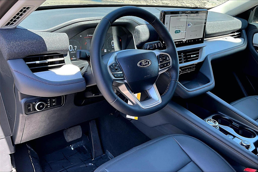 Thumbnail: 2026 Ford Explorer - 2