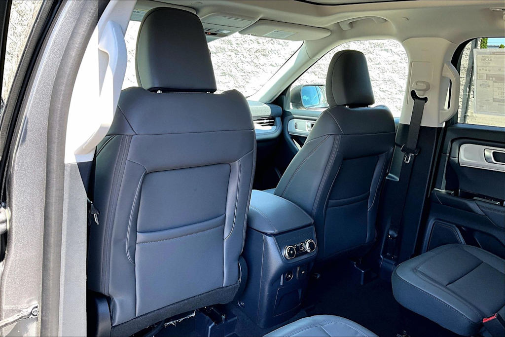 Thumbnail: 2026 Ford Explorer - 13