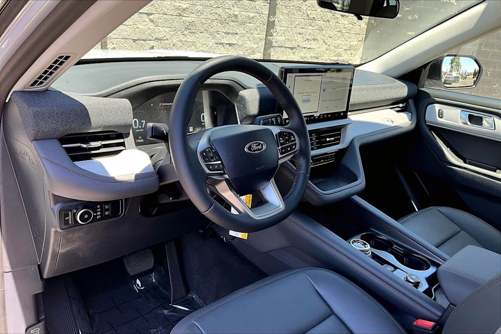 Thumbnail: 2026 Ford Explorer - 2