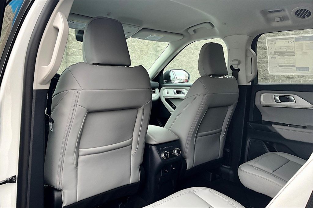 Thumbnail: 2026 Ford Explorer - 13