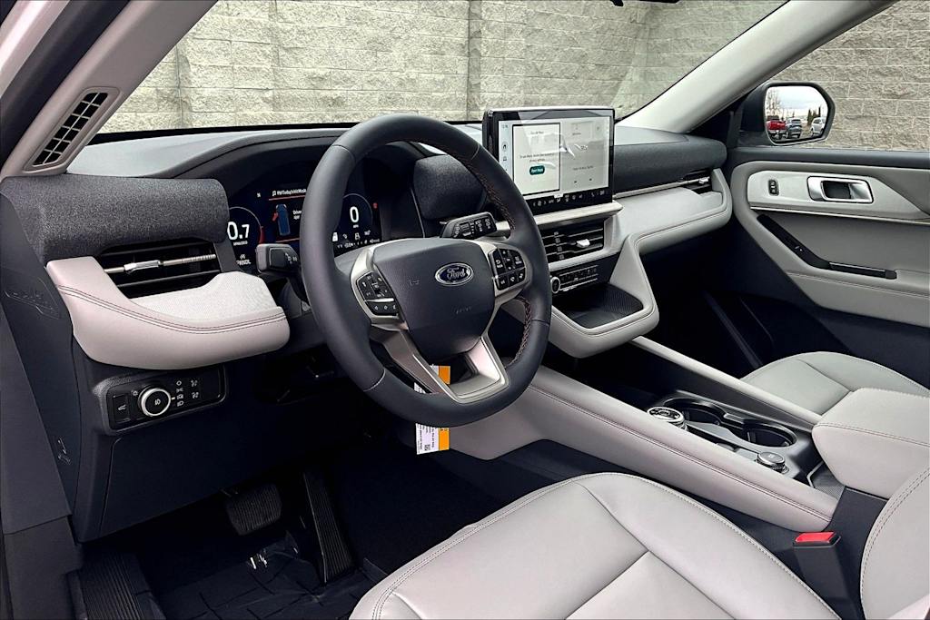 Thumbnail: 2026 Ford Explorer - 2