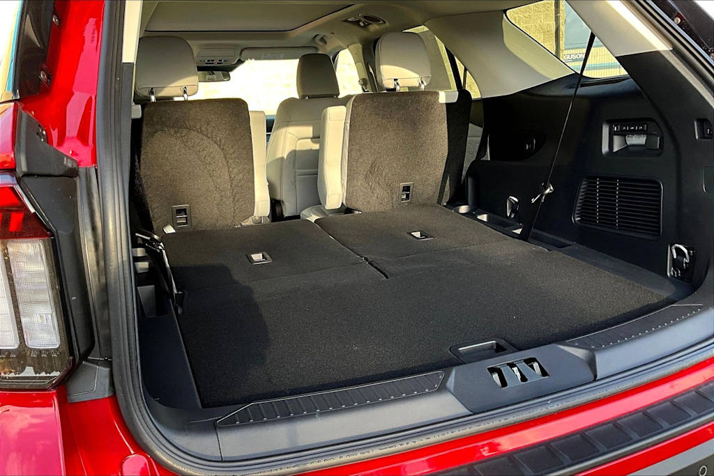 Thumbnail: 2026 Ford Explorer - 21