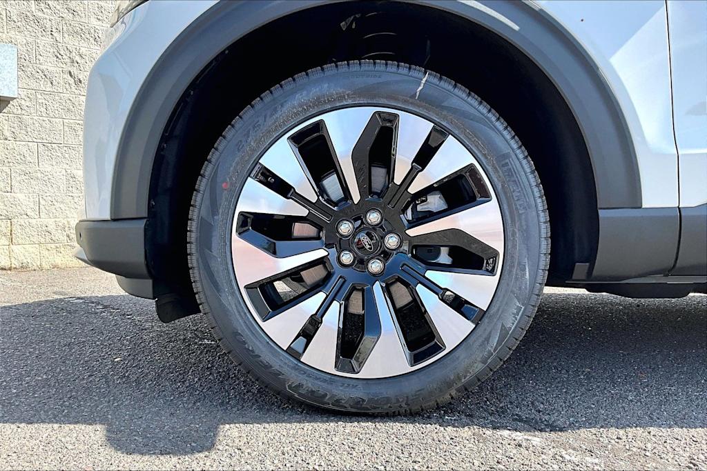 Thumbnail: 2026 Ford Explorer - 8