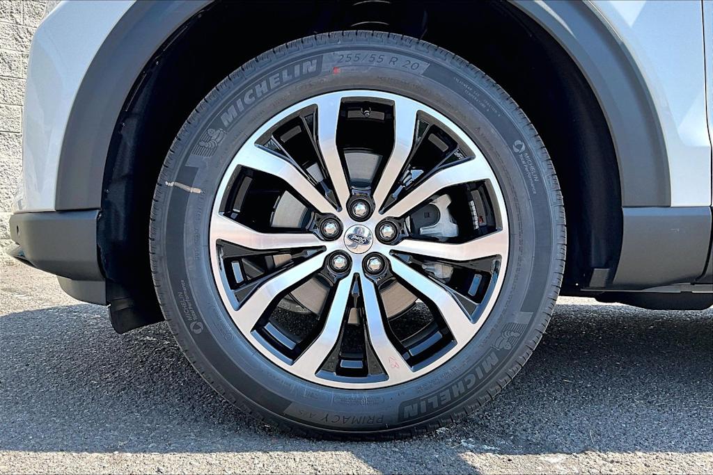 Thumbnail: 2026 Ford Explorer - 8