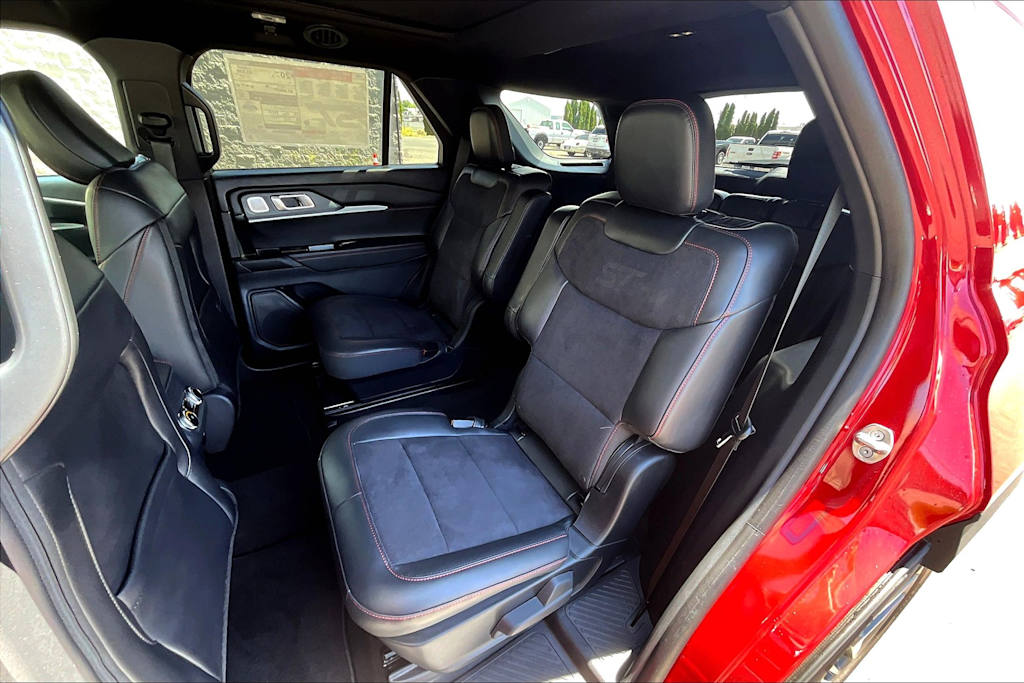 Thumbnail: 2025 Ford Explorer - 13