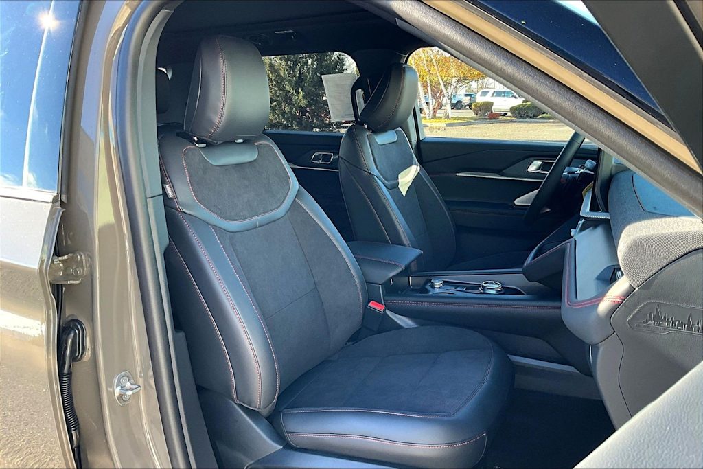 Thumbnail: 2026 Ford Explorer - 12