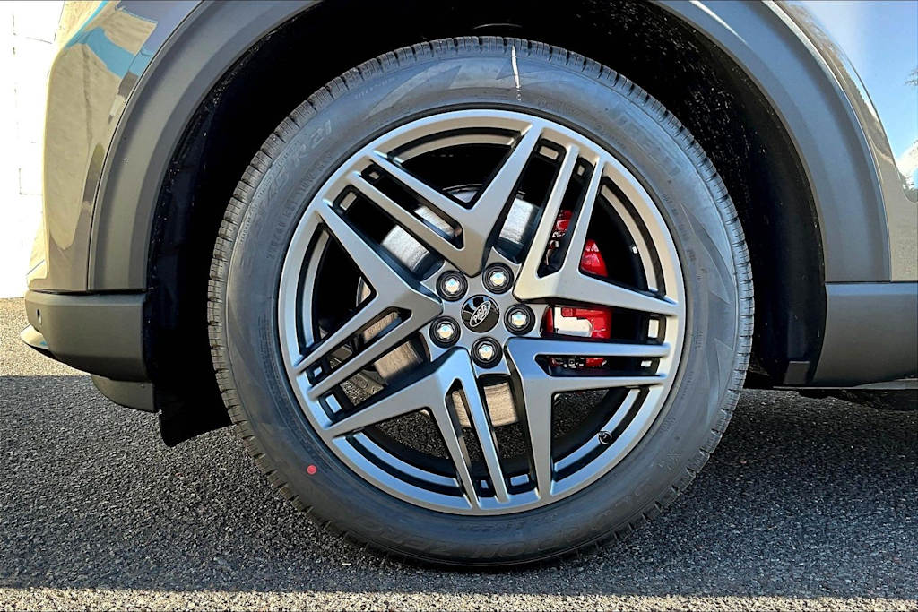 Thumbnail: 2026 Ford Explorer - 8