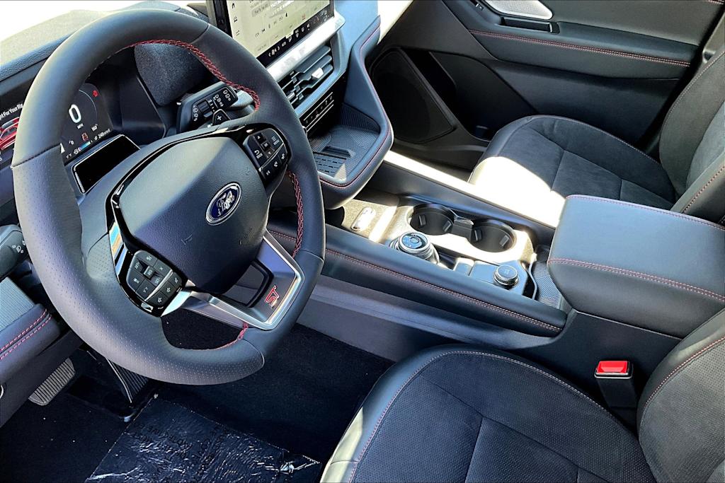 Thumbnail: 2025 Ford Explorer - 15