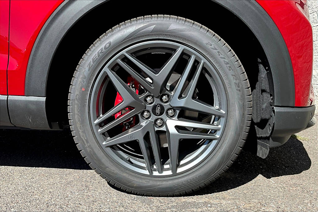 Thumbnail: 2025 Ford Explorer - 8