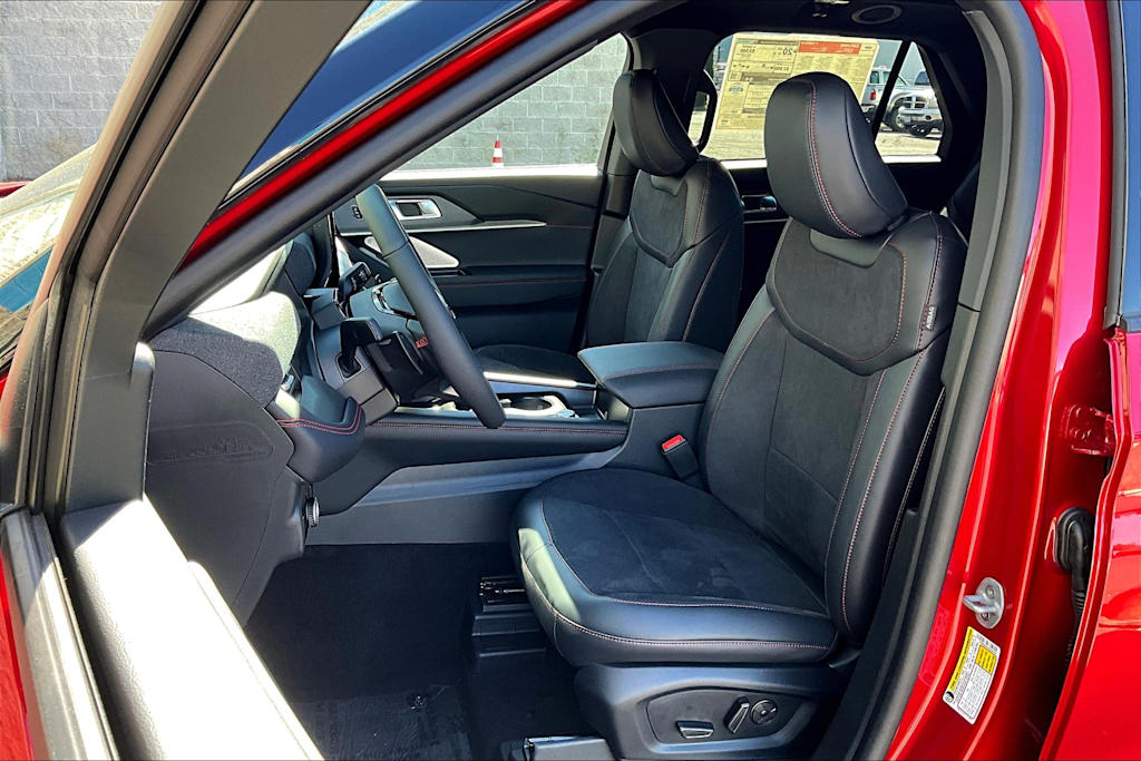 Thumbnail: 2025 Ford Explorer - 11