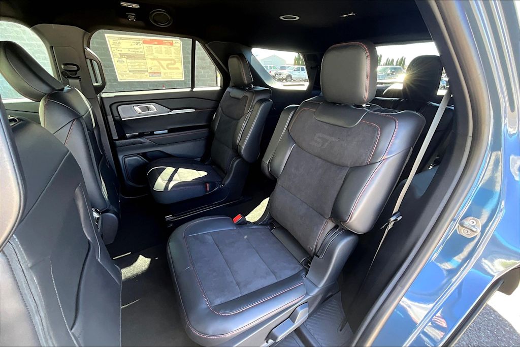 Thumbnail: 2025 Ford Explorer - 13