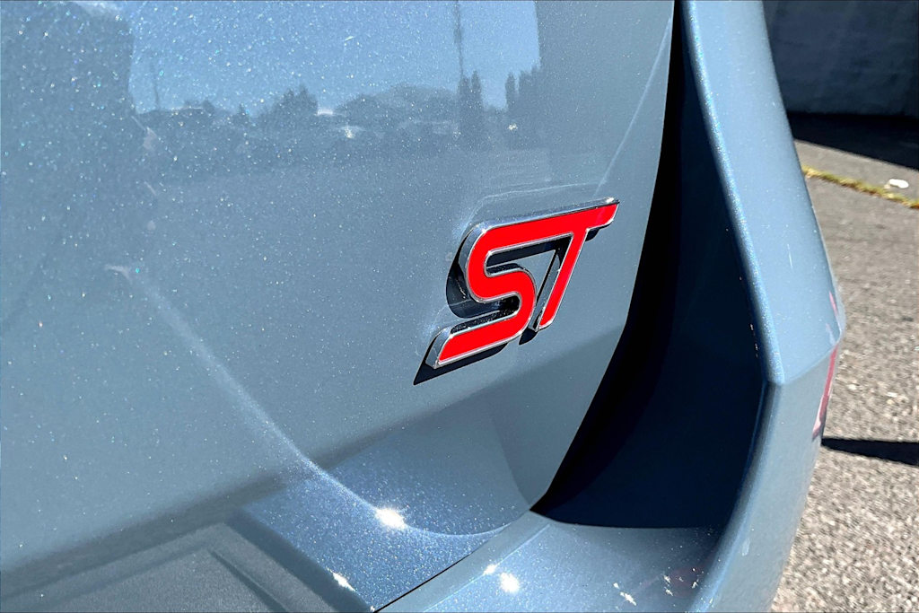 Thumbnail: 2025 Ford Explorer - 7